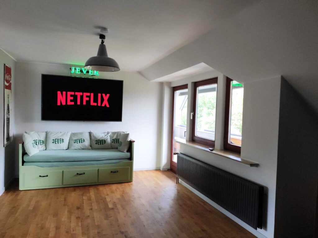 75" Fernseher mit Netflix